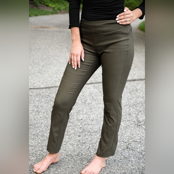 Liza Byrd- The Kendra Pull-On Ankle Length Pant- Army Green - Picture 4 of 4